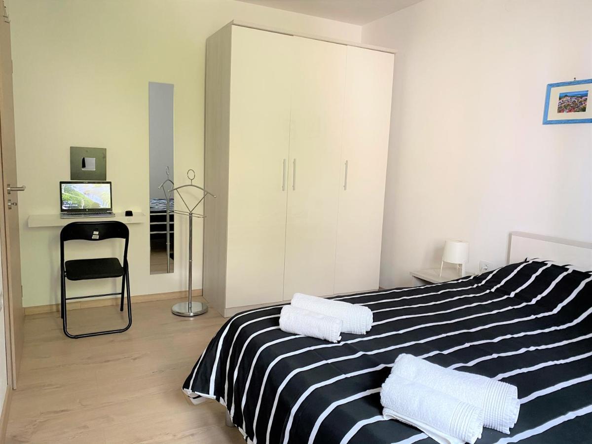 Apartment Punta Premantura E With Garden エクステリア 写真